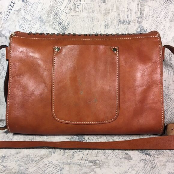 PATRICIA NASH ITALIAN LEATHER STUDDED SADDLE BAG - Picture 3 of 15